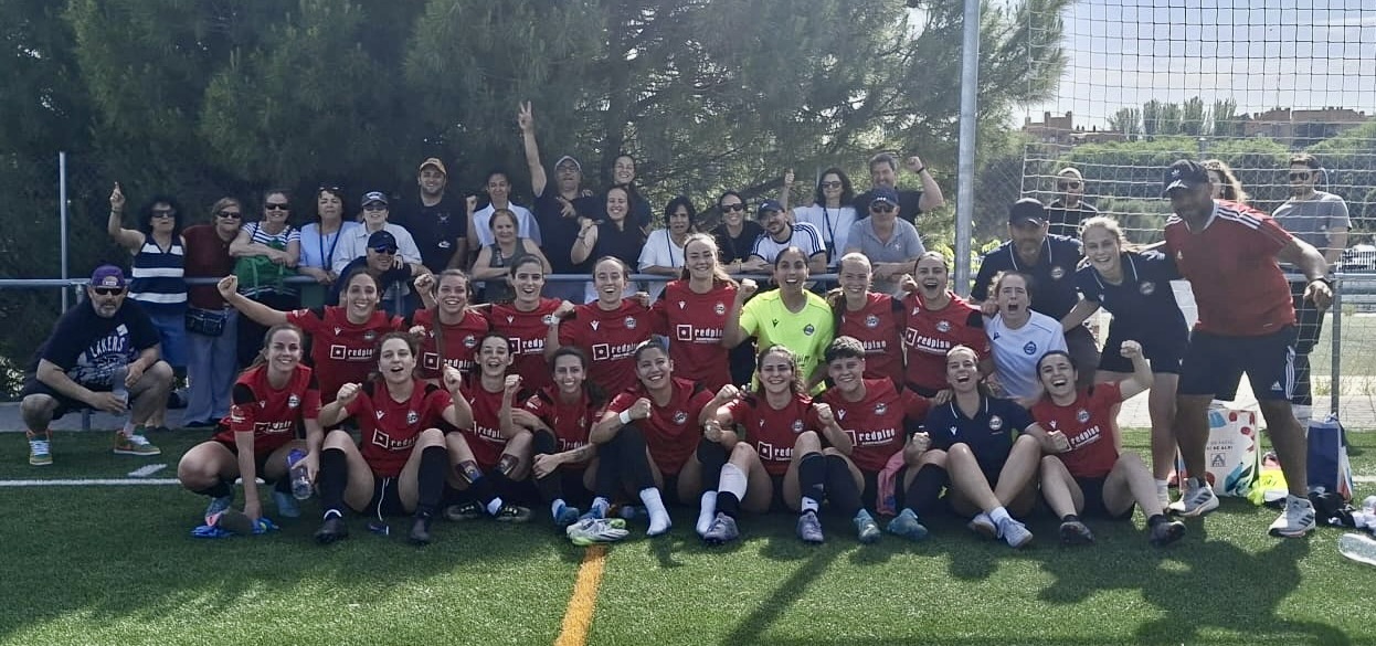 Senior Femenino celebra la permanencia en Autonómica